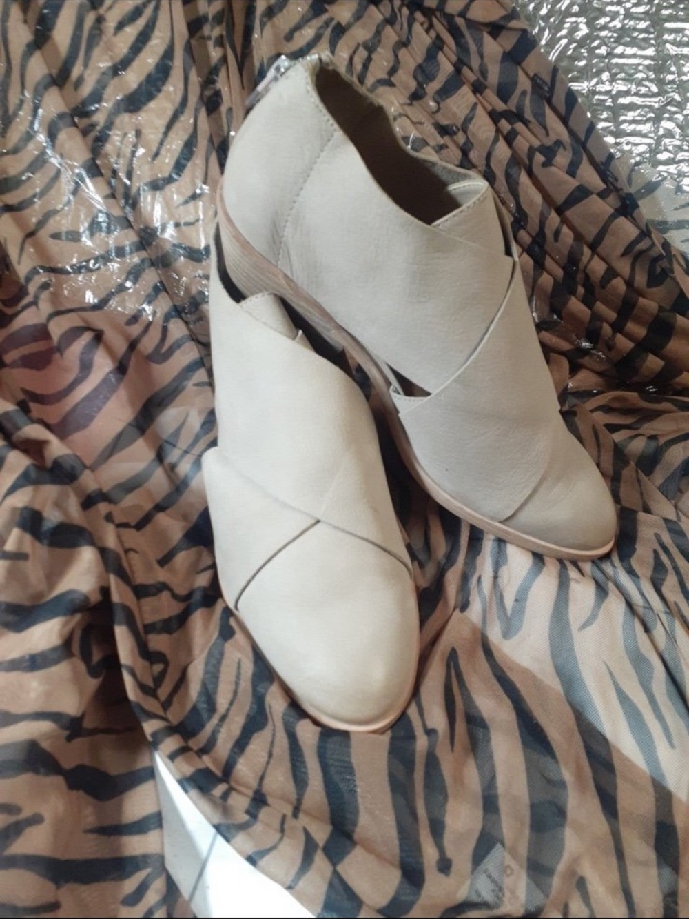Dolce Vita ~ Booties